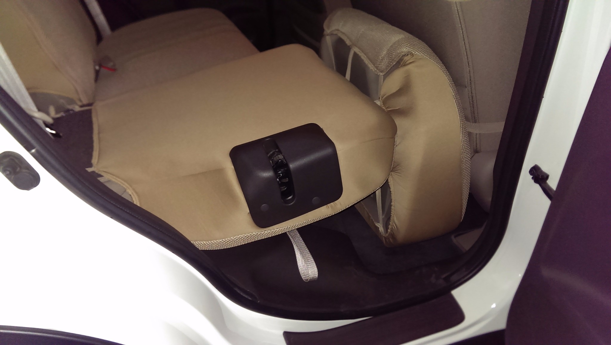 CARBON-LIKE & Synthetic Sides REAR Seat Covers - Image 6