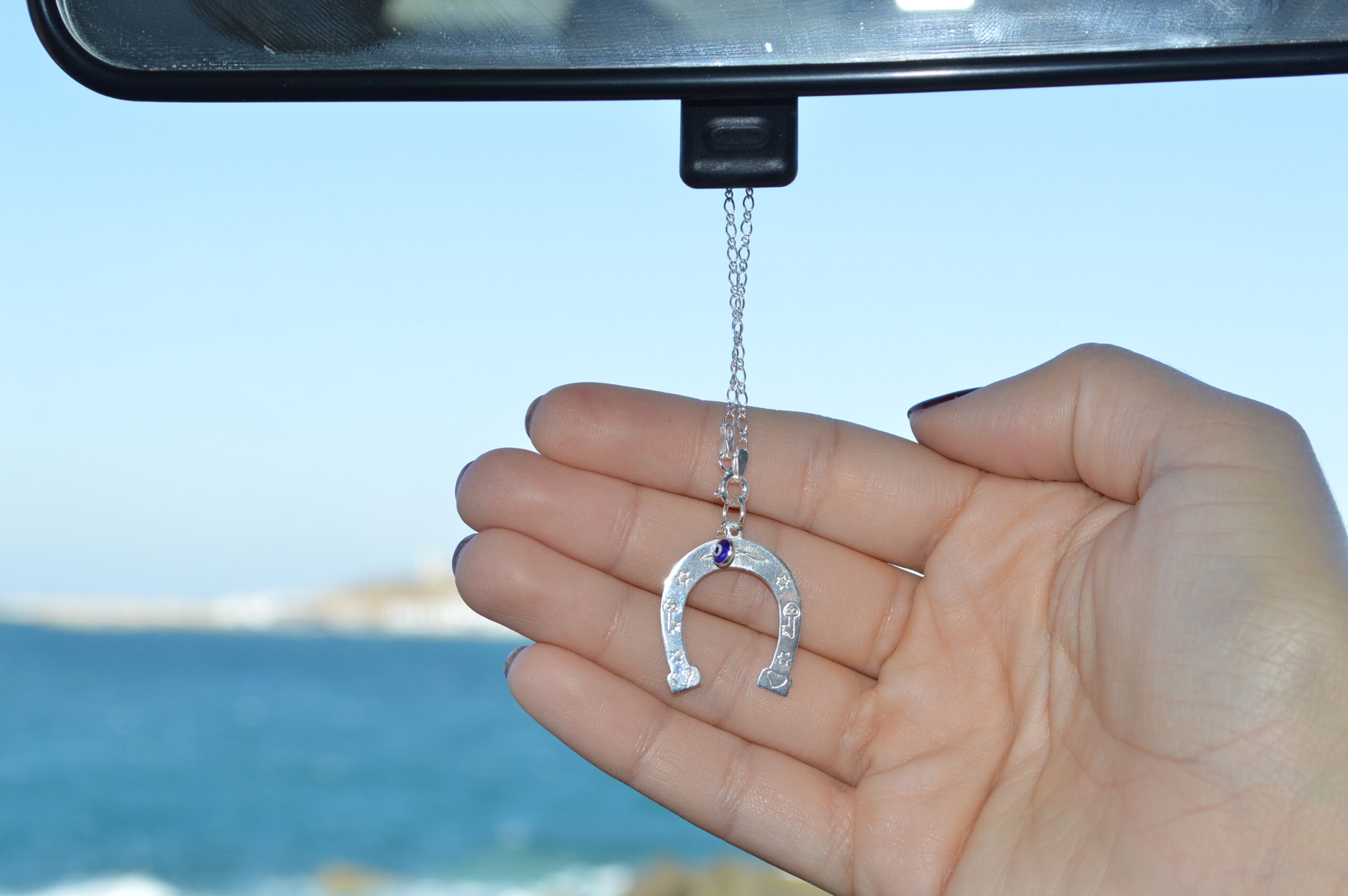 Christmas horseshoe charm - Image 4